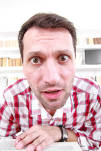 Bilde av forvirret mann